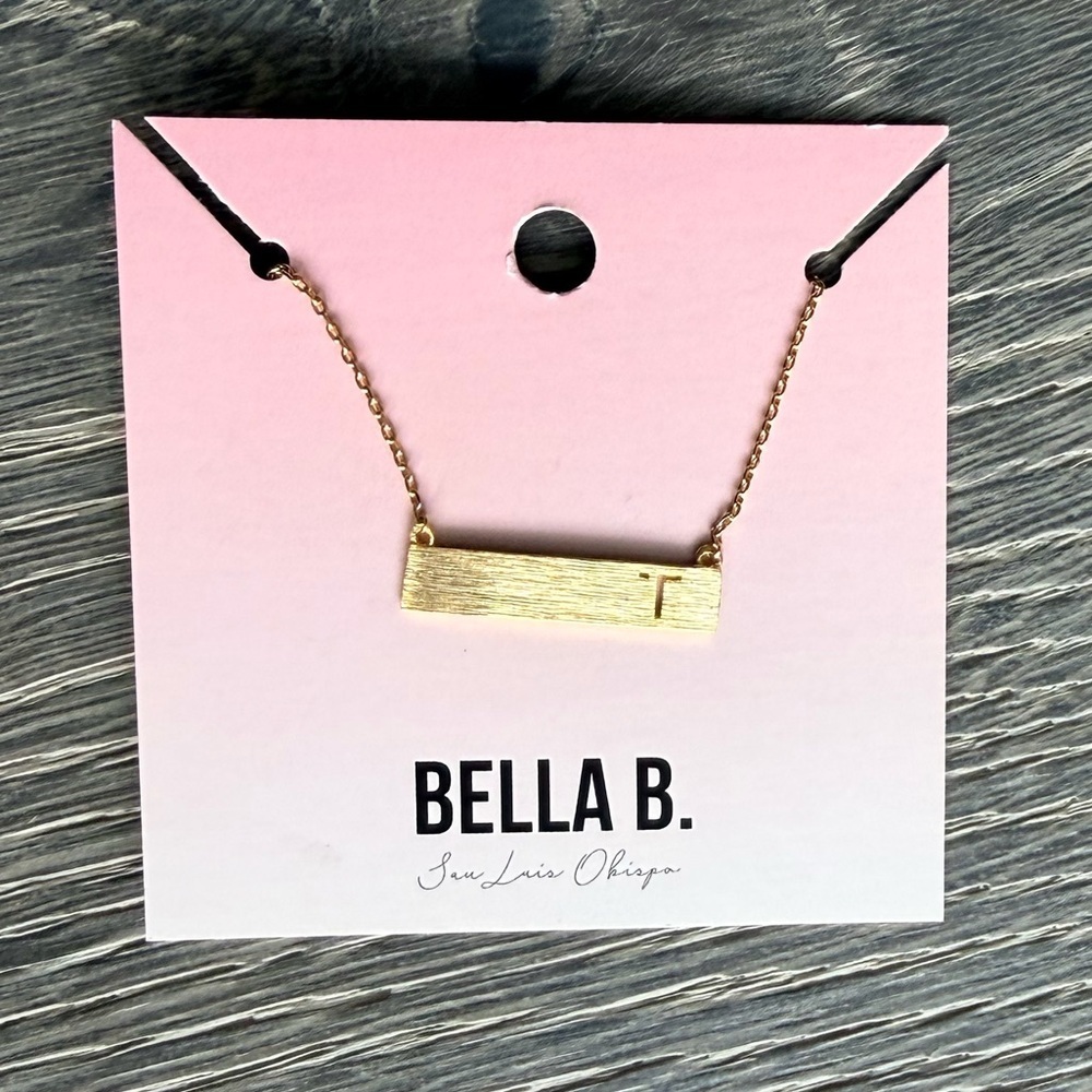 Gold Bar Initial Necklace "T"